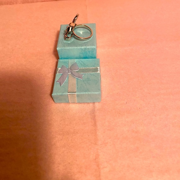 Sapphire 💯 Authentic - Picture 8 of 8